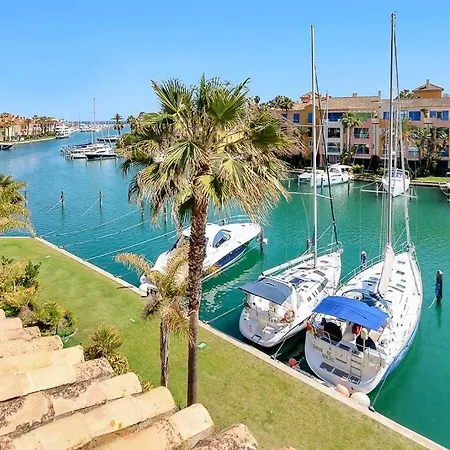 Yolo Spaces - Sotogrande Sea View Penthouse Apartment