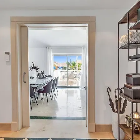 Yolo Spaces - Sotogrande Sea View Penthouse San Roque (Andalucia)