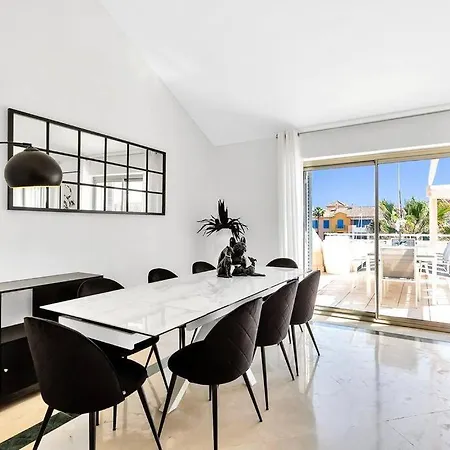 Yolo Spaces - Sotogrande Sea View Penthouse Apartment