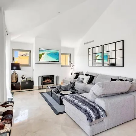 Apartment Yolo Spaces - Sotogrande Sea View Penthouse *
