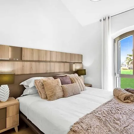 Yolo Spaces - Sotogrande Sea View Penthouse San Roque (Andalucia)